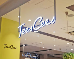 【看板デザイン施工例】アクセサリーショップの吊下げ看板