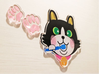 ロゴサイン|透明アクリル+出力裏貼