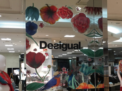 川口の看板屋の透明塩ビ+白+6C出力+アウトラインカット